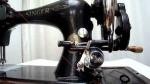 Antique Singer Sewing Machine 28k Black Hand Crank Vintage 1800s Working In Case